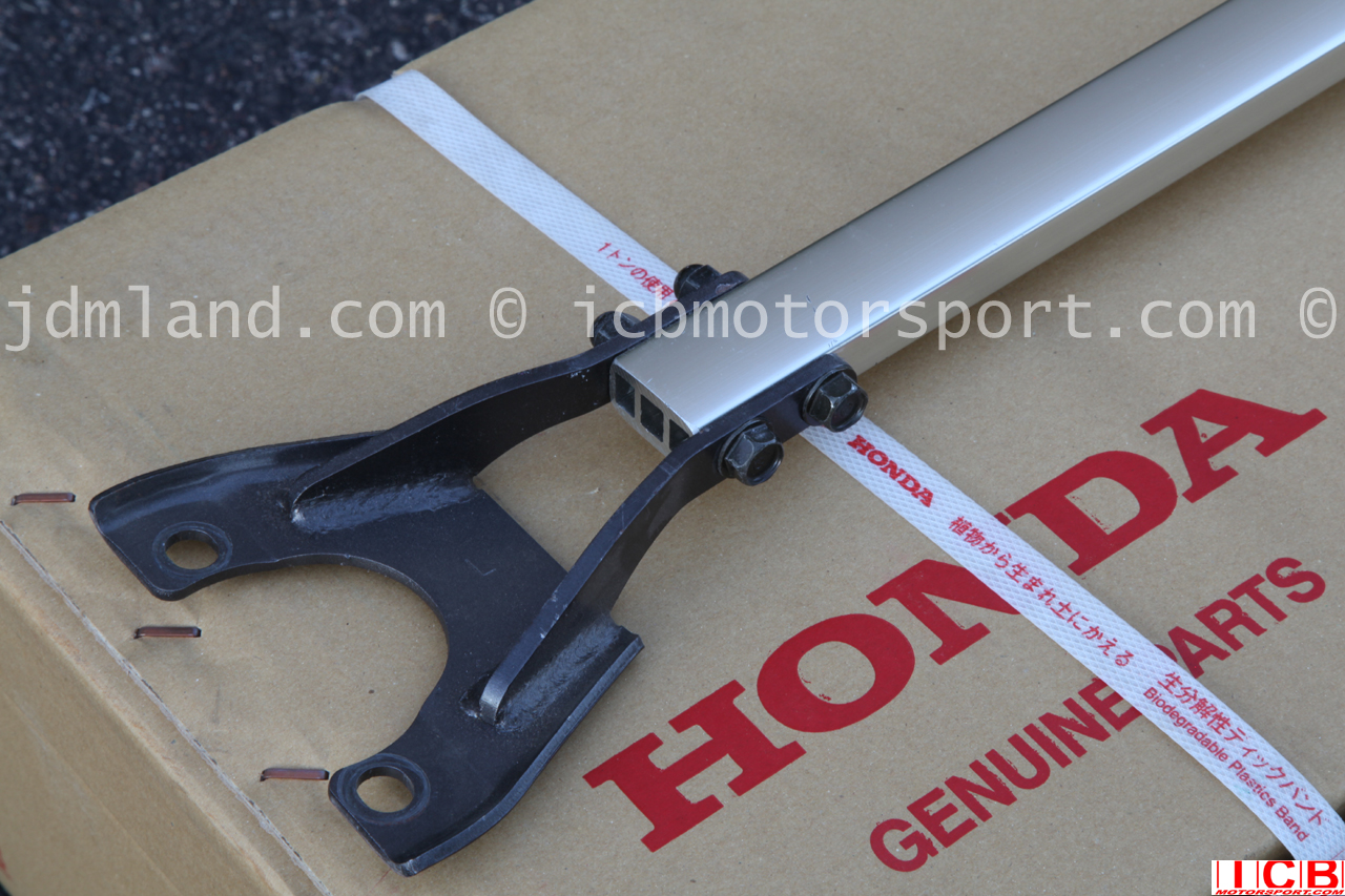 Used Honda Access 2000 JDM Civic EK9 Type R Rear Strut Bar