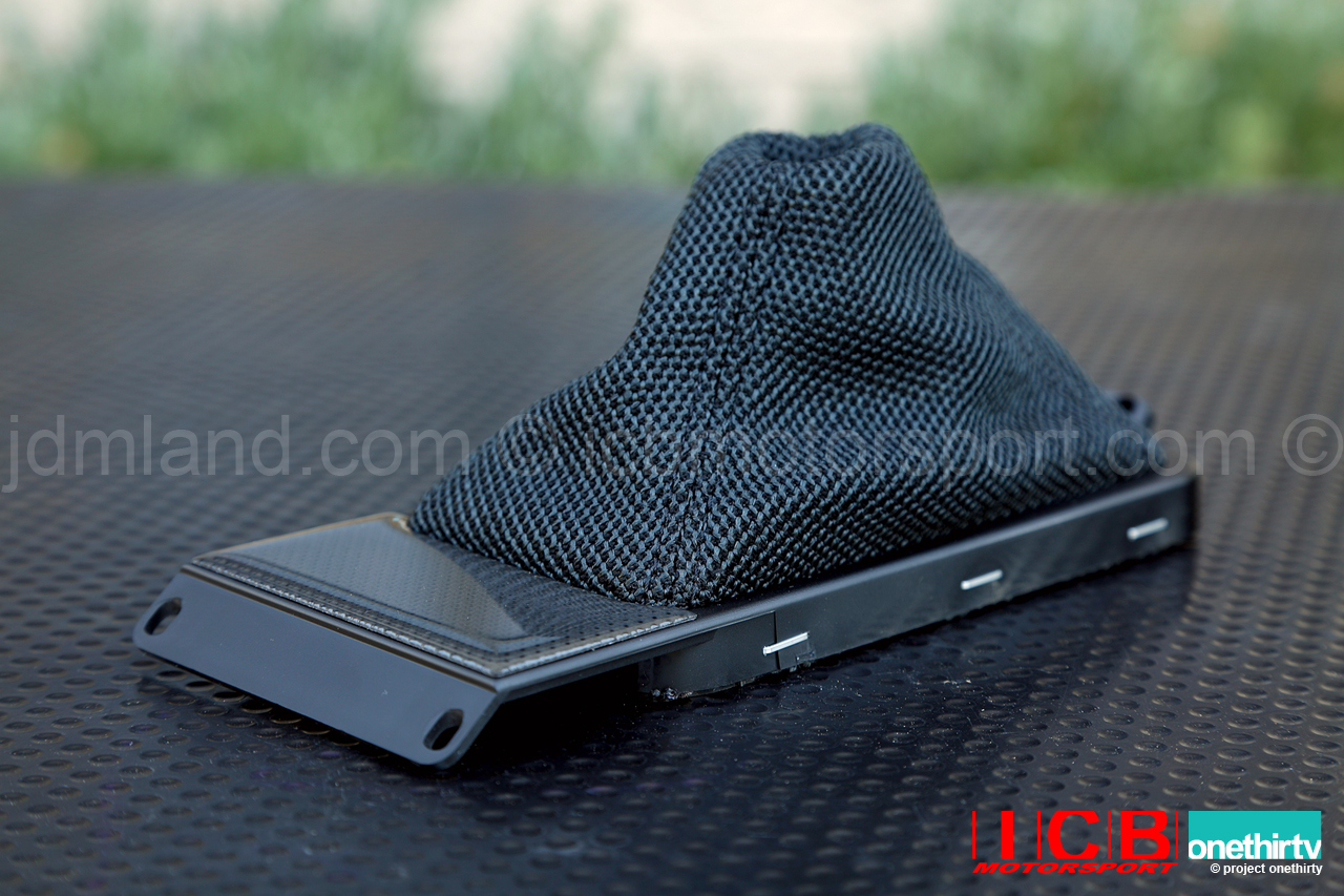 Honda NSX Type R 2002 NA2 Mesh Shift Boot with Carbon Trim Panel