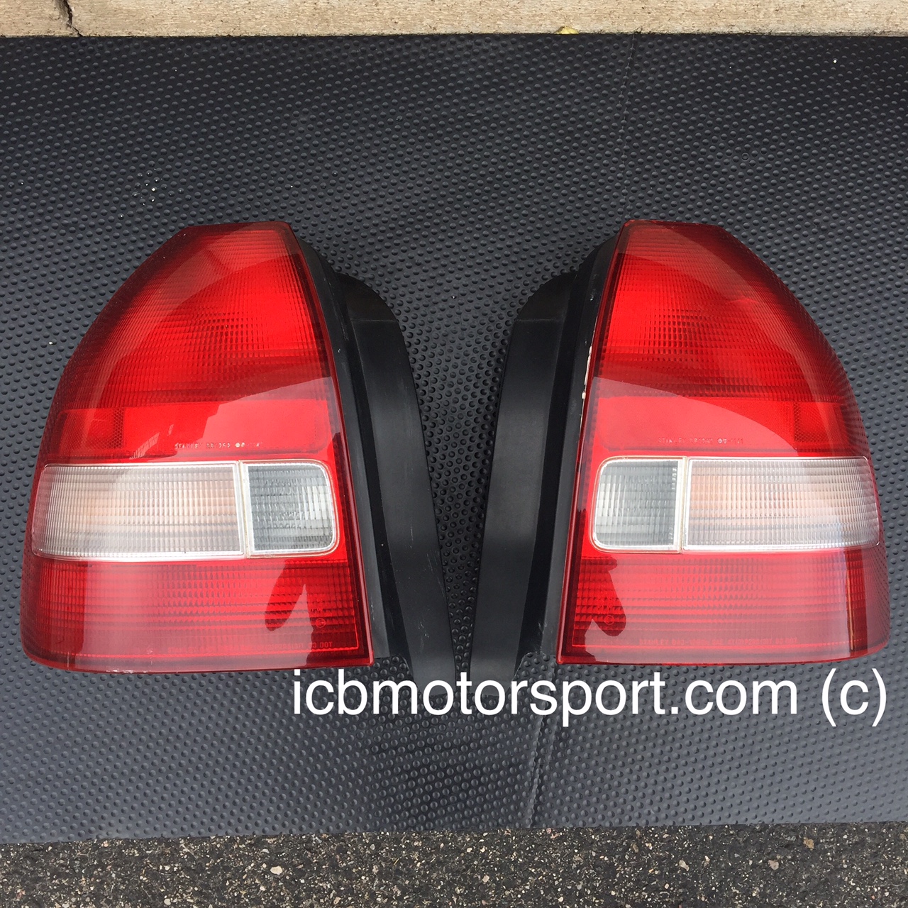 JDM Used EK9 Civic Type R 99 00 Rear Tail Lights