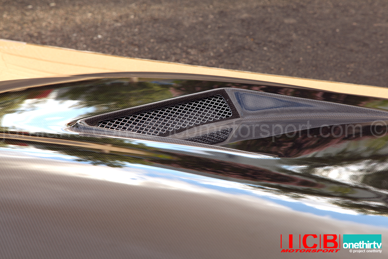 JBlood Toyota Altezza SXE10 Lexus IS300 Carbon Fiber Vented Hood