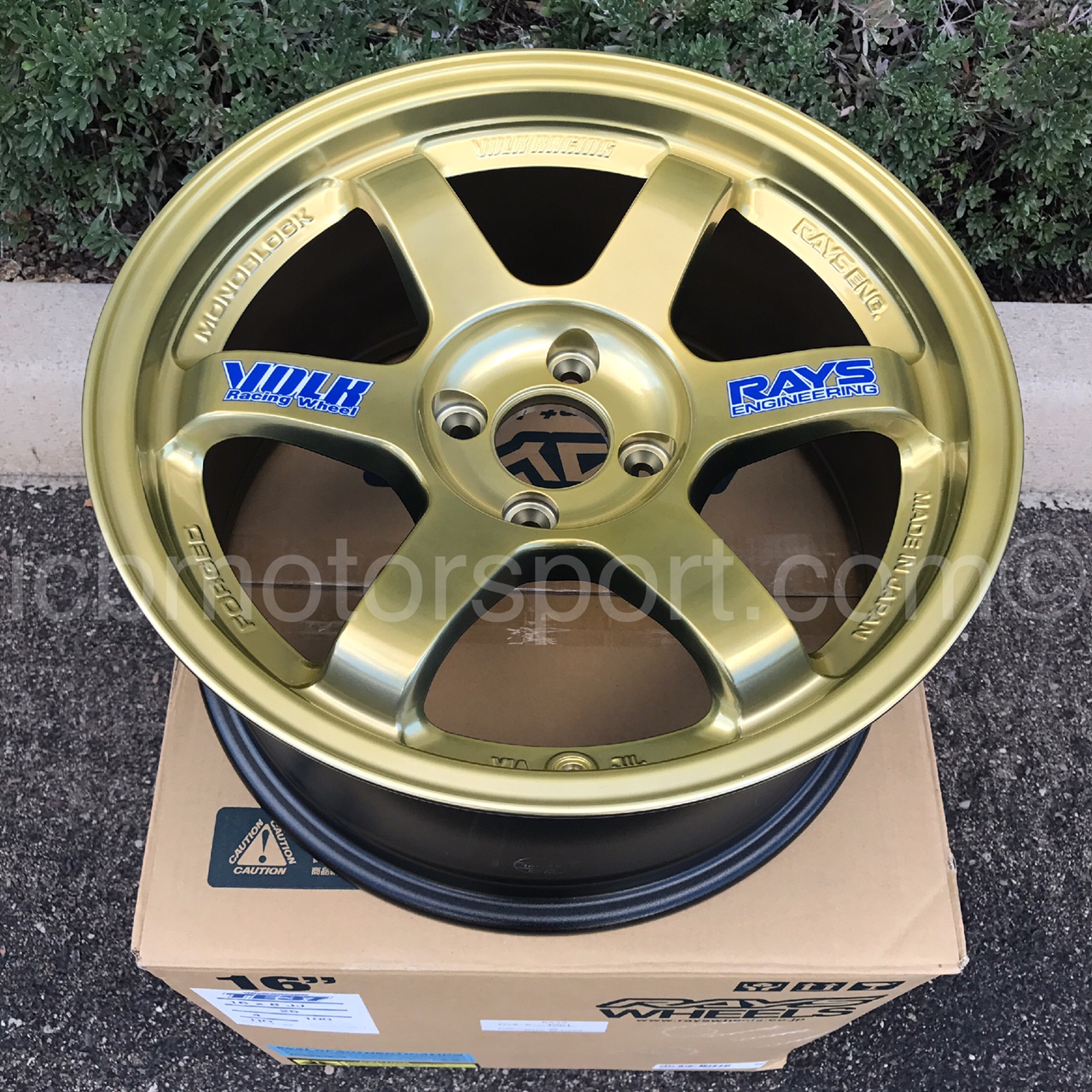Rays Volk Racing TE37 Wheels 16X8 4X100 +25 Offset Hyper Gold Concave Face