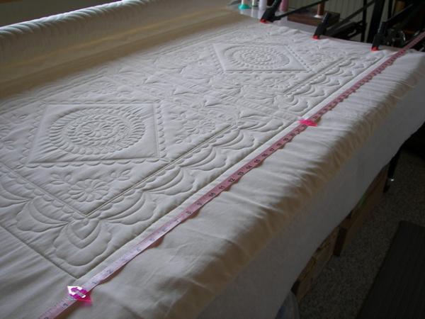 quilting machine with longarm centering tape